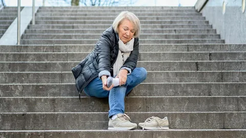 Walking Shoes For Elderly